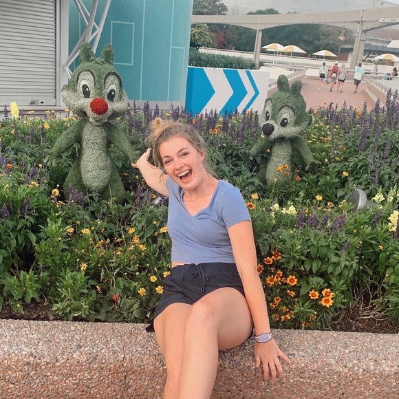 Meet your Posher, Ellie - Picture 9 of 12